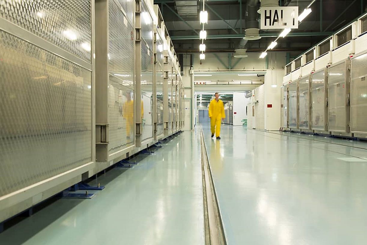 Centrifuga, pogácsa, gáz: mi kell az atombombához, mi volt a célpont Iránban?