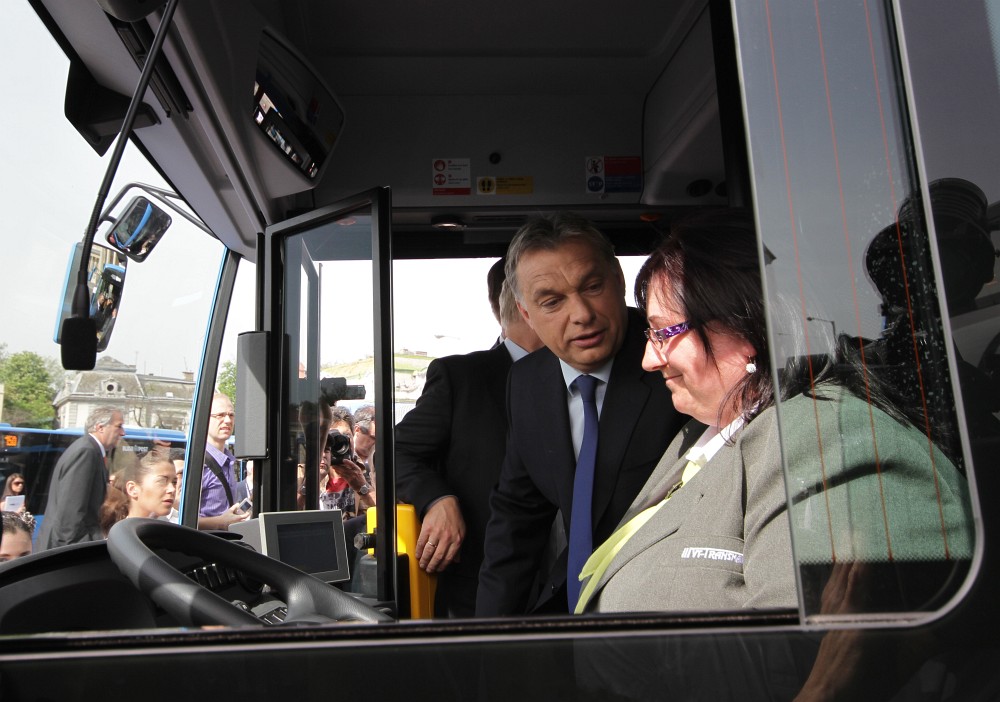 Fotó: Orbán Tarlóssal együtt buszozott, majd Norbinál vásároltak