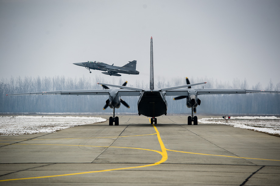 A kecskeméti Gripenek bárkit leparancsolnak az égből - Nagyítás-fotógaléria