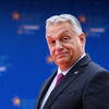 Orbán is zászlókról és szívecskékről posztolt
