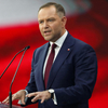 Fociultrákkal verekedett és a Tusk-kormánnyal is keményen bánna az új lengyel államfő