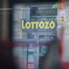 Telitalálat nem volt a hatos lottón, de 5-ösből bőven akadt