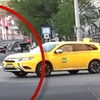 Centiken múlt az élete egy férfinak, aki egykerekűvel hajtott át a Bajcsy-Zsilinszky úton – videó