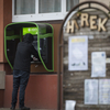 Idén biztos nem kap ATM-et minden település, amelynek ígérték