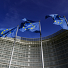 700 millió euróra bírságolta az Apple-t és a Metát az EU