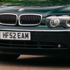 Szinte filléres luxus: eladó az ománi szultán alig használt régi 7-es BMW-je