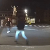 Egy pillanat alatt hős lett az olasz taxis, aki beletaposott a gázba és utolért egy táskatolvajt – videó