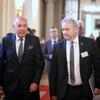 Pengeváltás az akadémia ünnepi közgyűlésén: Freund odaszúrt, Hankó visszavágott