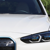 A BMW 600 lóerő fölé tolta az i4 villanyautó teljesítményét