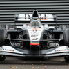 Most bárki lecsaphat Coulthard futamgyőztes McLaren F1-autójára