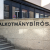 Csak a végkielégítés megvonása Alaptörvény-ellenes a „kifogástalan életvitel” vizsgálatát elutasító gyermekvédelmi dolgozók esetén