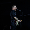 Egy hatalmas zsírszörny miatt lefújták Bryan Adams koncertjét