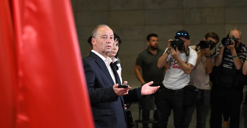 Az MSZP felfüggesztette Szanyi párttagságát