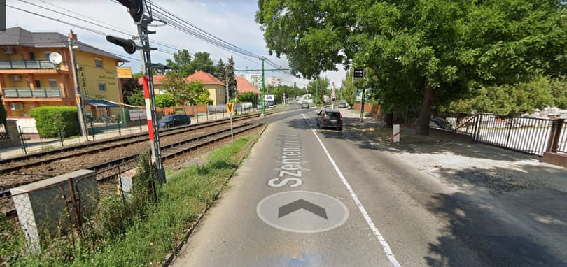 Elkezdődött a Szentendrei út újabb felújítása