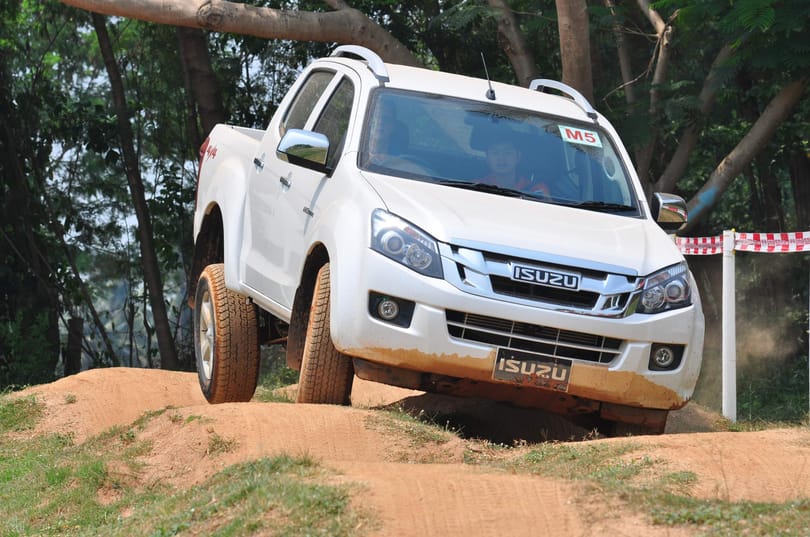 Isuzu D-Max 2012 teszt: dzsungeljáró, de tényleg