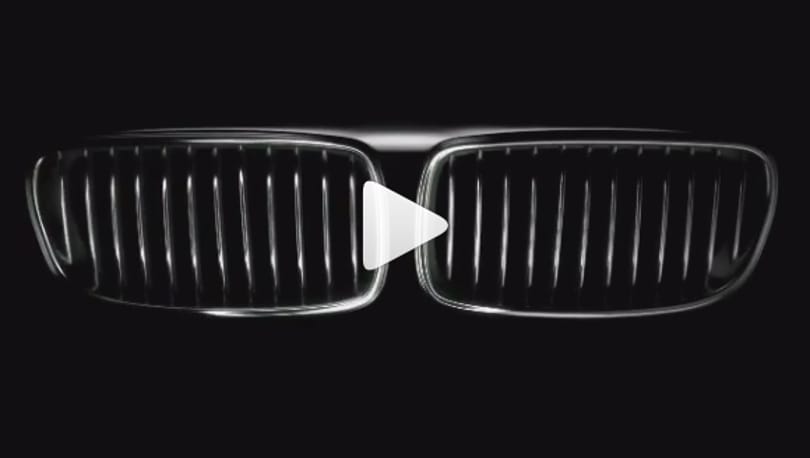 Az év trollkodásával köszöntötte a Mercedes a 100 éves BMW-t – videó
