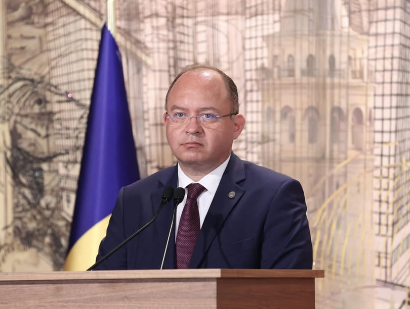 A román külügyminszter sajnálja, hogy Orbán Romániából terjesztette a nézeteit