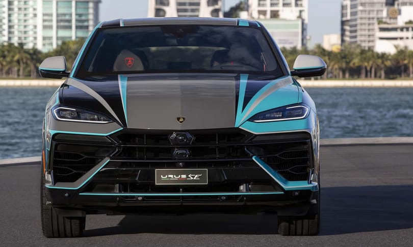 230 óra alatt fényezték le a legújabb spéci Lamborghinit