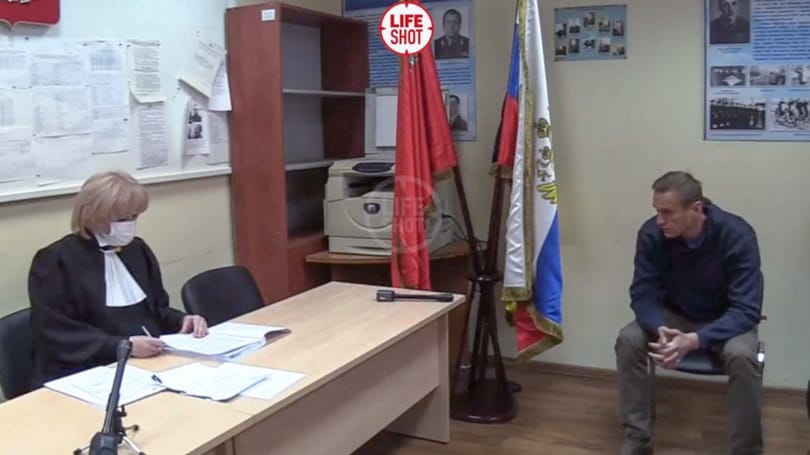 Harminc napra bezárják Alekszej Navalnijt