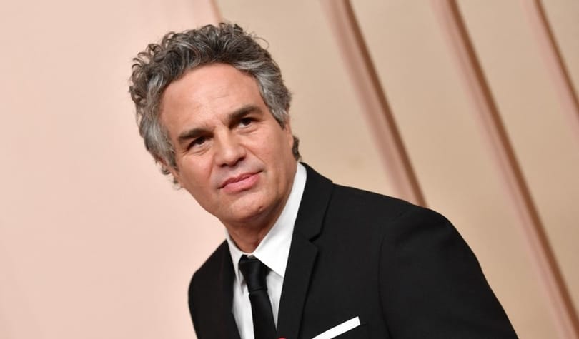 Kiderült, ki cserélte füves cigire Mark Ruffalo kellékcigarettáját