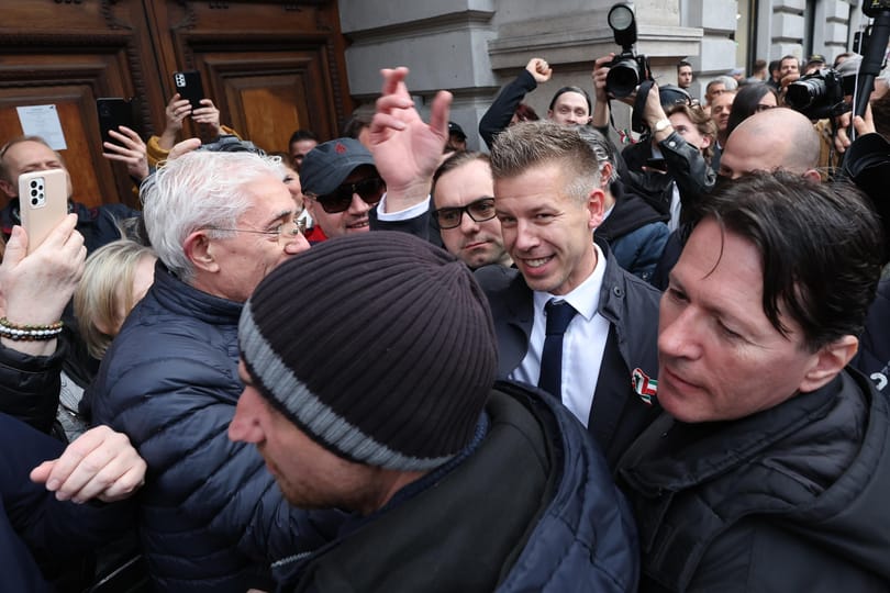 Magyar Péter ma megy az ügyészségre, ha nem a Schadl-ügyről kérdezik, kérni fogja, hogy hallgassák meg abban is