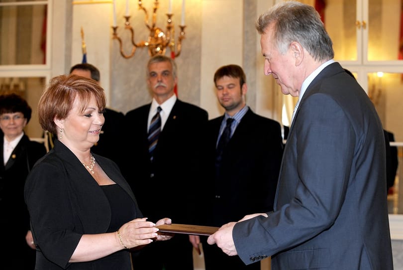 Schmitt: vonzóvá kell tenni az egészségügyi szakmát