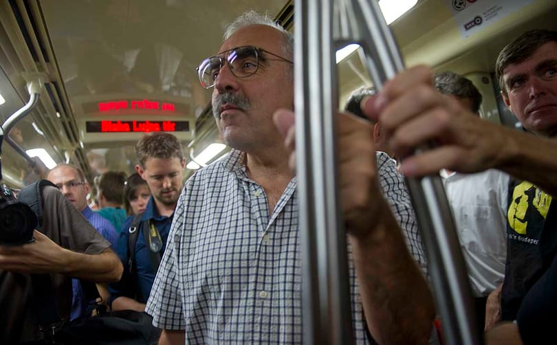 Két-három naponta lerobban utasokkal egy Alstom metró