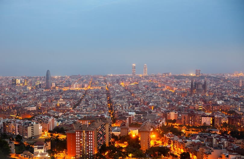 No mas: Barcelonában 2028-ig betiltják a turistáknak történő lakáskiadást