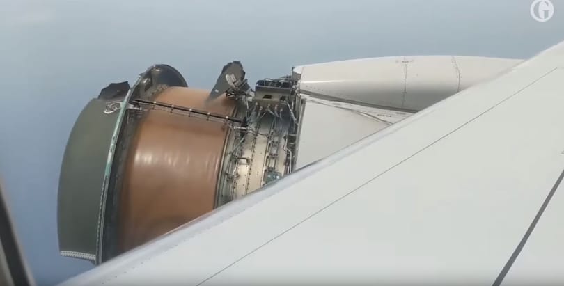 A levegőben esett szét egy Hawaiira tartó repülőgép hajtóműve