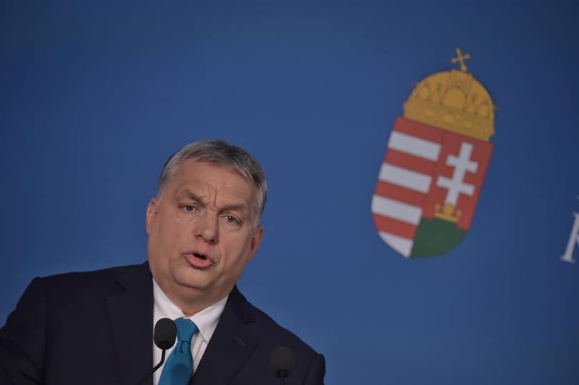 Szmájlival küldte át a Századvég a legújabb közvélemény-kutatását