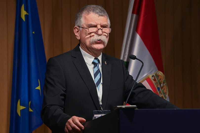 Kövér László 14 ellenzéki képviselőt büntetett hiányzás miatt, fegyelmiből kevesebbet osztott ki