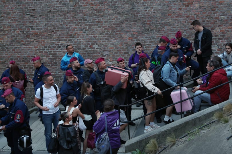 A rendőrség 64 ember ellen indított eljárást a hétfői budapesti tüntetés után