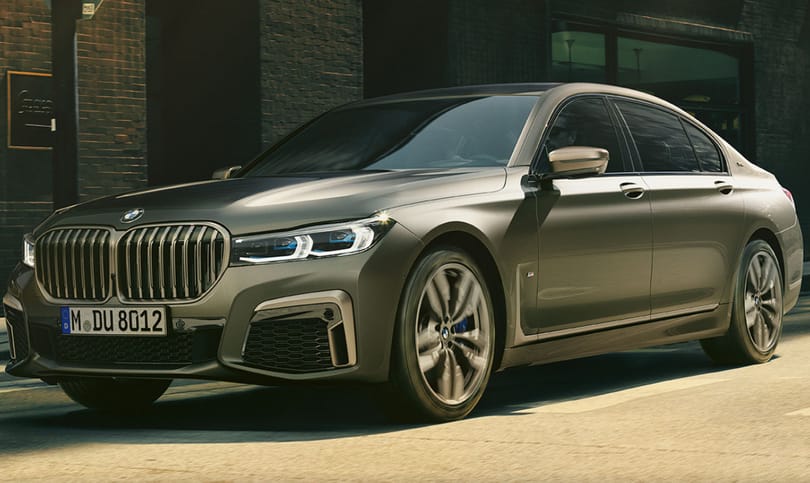 Videó: így gyorsul a BMW új biturbó V12-es 7-es limuzinja