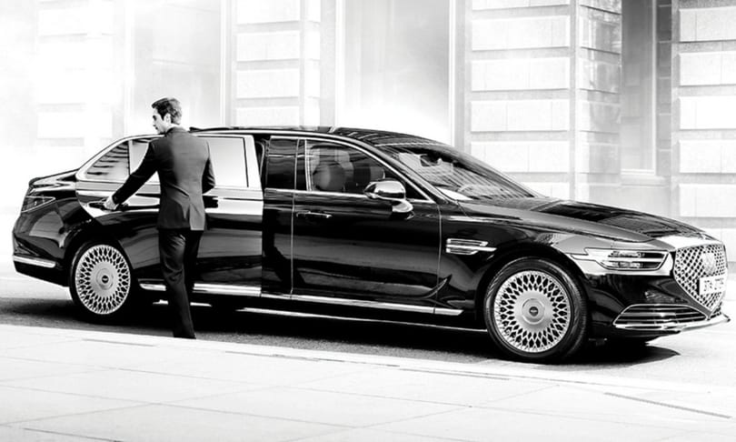 Olcsó VIP: Itt az új luxuslimuzin, ami akciós vétel egy hasonló Maybachhoz képest