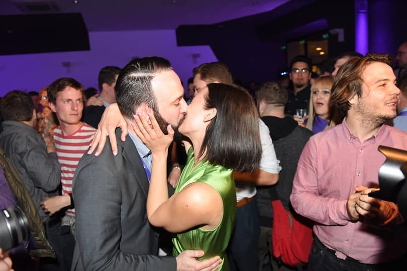 Míg Mészáros esküvőjét elhallgatta, Cseh Katalinét cikksorozatban „leplezi le” a kormánymédia