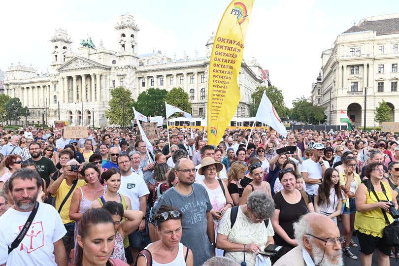 Nem sztrájkot, iskolabojkottot hirdetnek a diákok jövő péntekre
