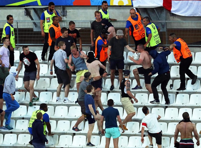 Oroszországot felfüggesztett kizárással sújtotta az UEFA