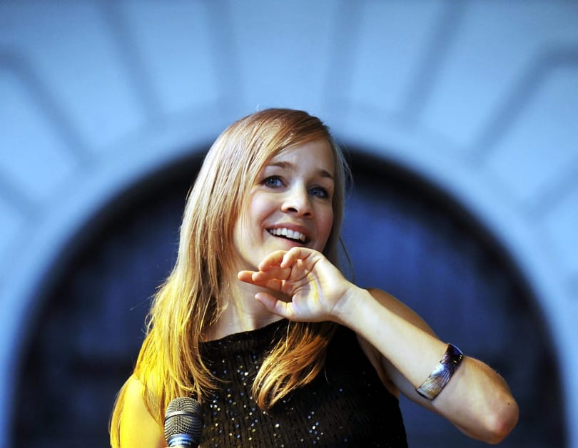 Harcsa Veronika levele: Ezért foglalkozik a sajtó Ákos állami millióival