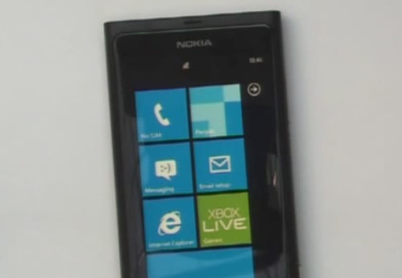 A Nokia-vezér bemutatta a cég első Mango szoftveres telefonját