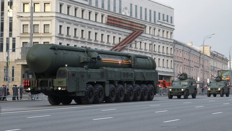 NATO: Egy orosz nukleáris csapás „fizikai reakciót” váltana ki
