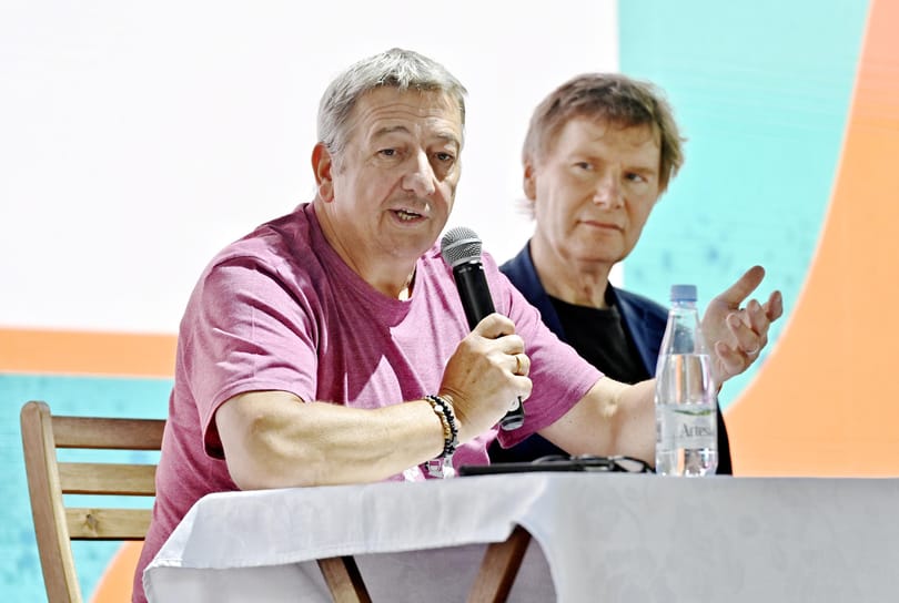Bayer Zsolt nem jól közölt egy helyreigazítást, kapott még 150 ezer forintos bírságot