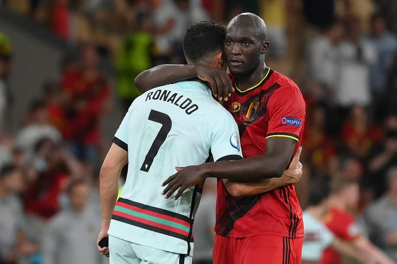 Súlytalan hollandok, későn ébredő portugálok - Csehország és Belgium a nyolc között