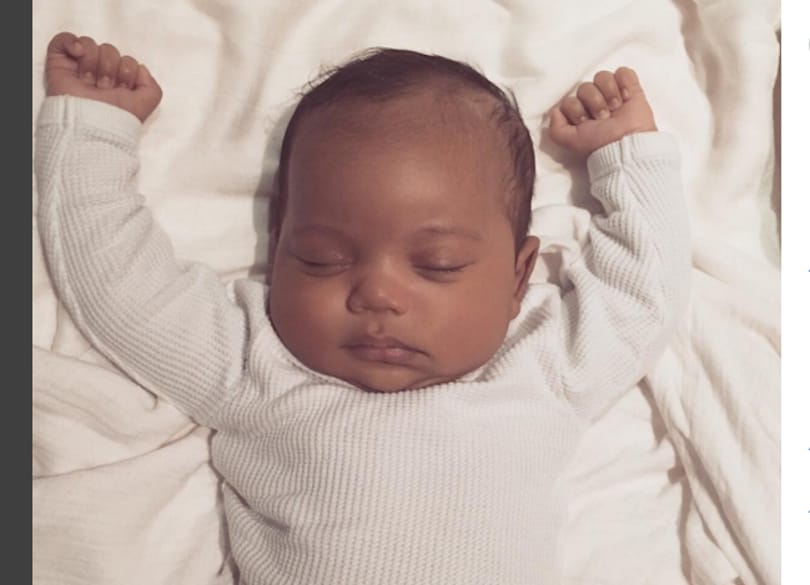 Kiderült, mi mindent várt el Kim Kardashian és Kanye West a kislányuk béranyjától