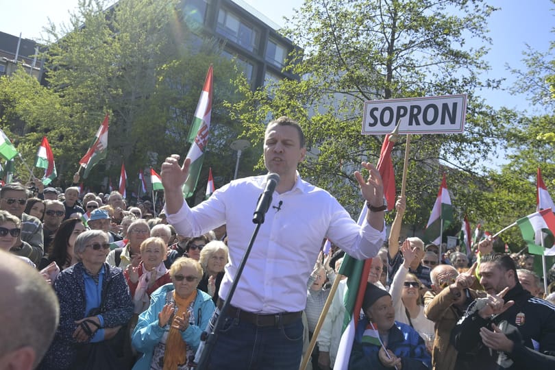 Menczer: A Harcosok Klubját nem pénz, hanem hazaszeretet hajtja