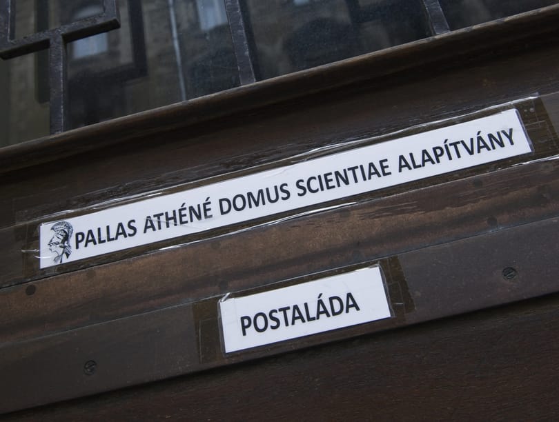 Hatféle módon vizsgáltatná ki az MNB-alapítványokat az MSZP