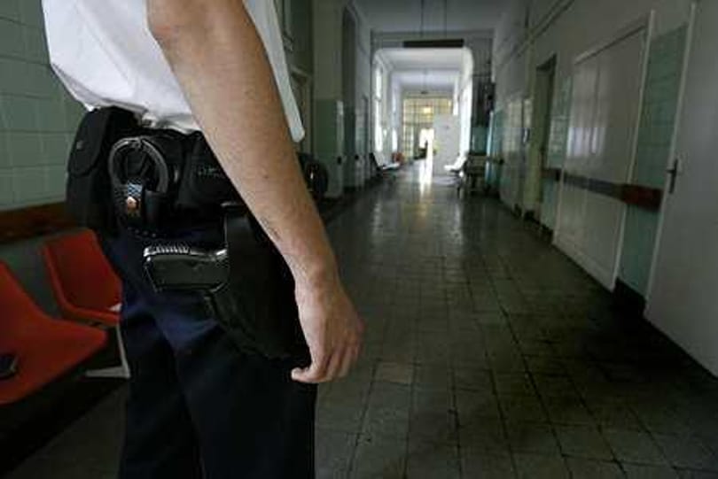 Súlyos visszaélések miatt nyomoznak a János Kórházban