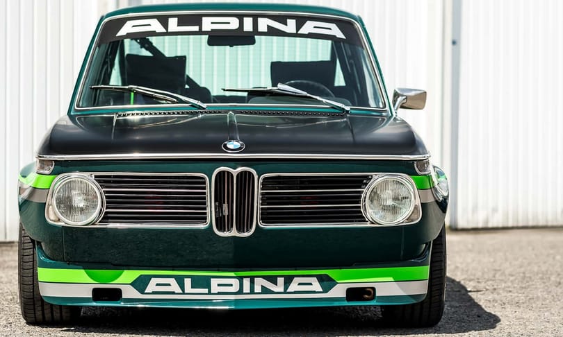 Szentségtörés vagy sem, de íme egy 200 lóerős új BMW 2002 tii