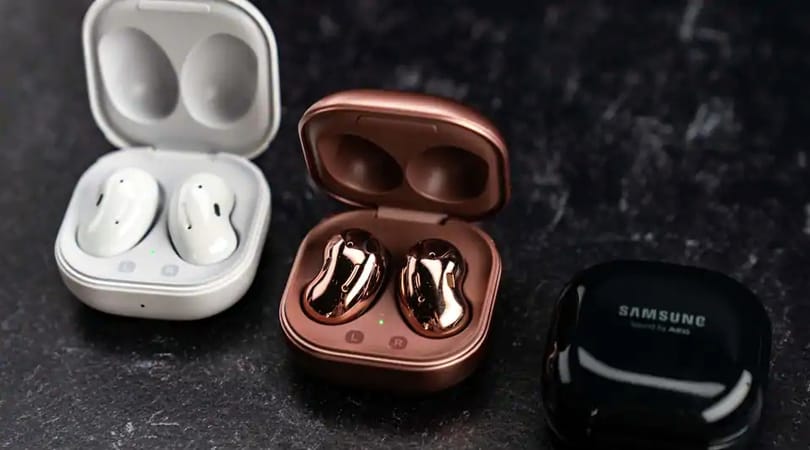 Küszöbön az AirPods Pro megszorongatója, a Galaxy Buds Pro