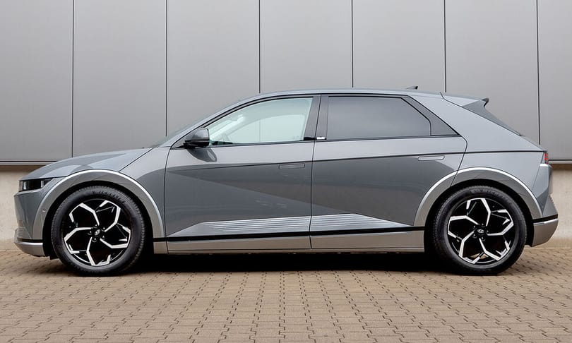 Sportosabb lett a Hyundai egyedi külsejű villanyautója, az Ioniq 5