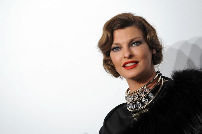 Eltávolíttatta a melleit a szupermodell Linda Evangelista, miután rákot diagnosztizáltak nála